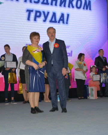 Кто любит труд, того и люди чтут